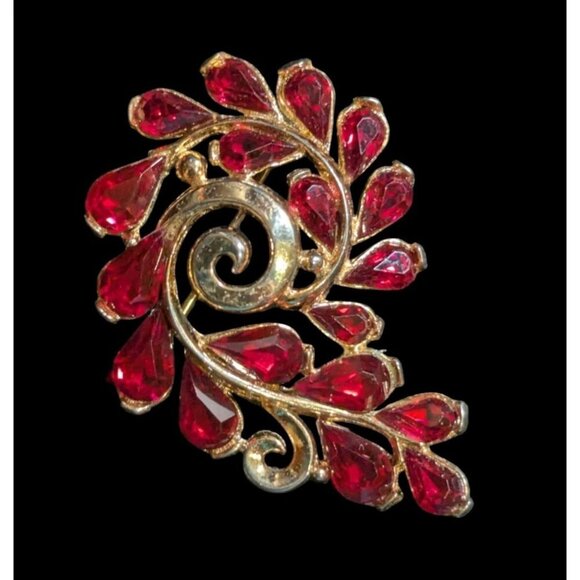 Vintage Crown Trifari  Brooch With Red Rhinestones Floral Swirl Design 2 Inches - Picture 1 of 7